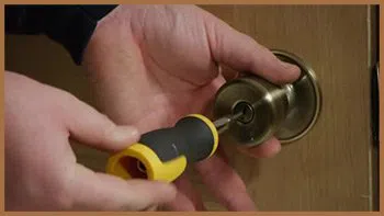 City Locksmith Shop Gary, IN 219-728-5186 - 15-unlock-door